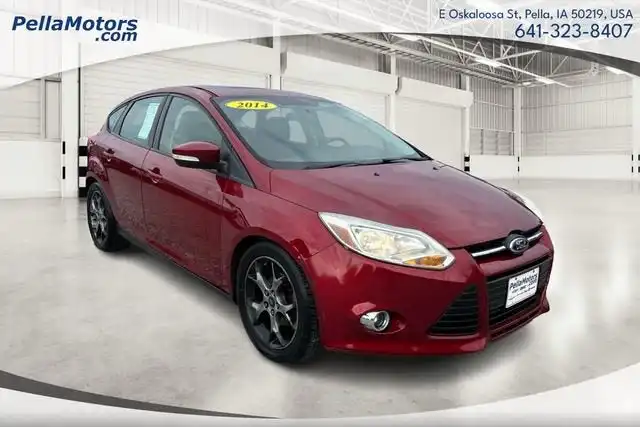 2014 Ford Focus 5 Door Hatch SE's photo