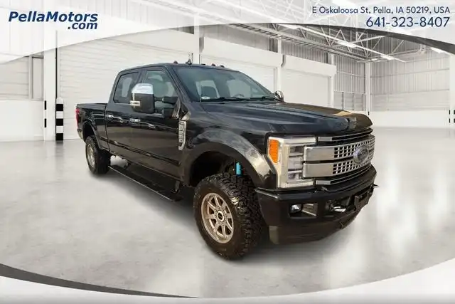 2019 Ford F-250 Platinum 4x4 CrewCab 6-3/4' Box's photo