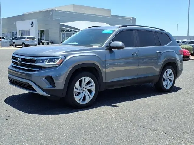 2023 Volkswagen Atlas 2.0T SE with Tech 4Motion photo 3