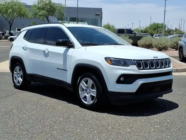 2022 Jeep Compass Latitude's photo
