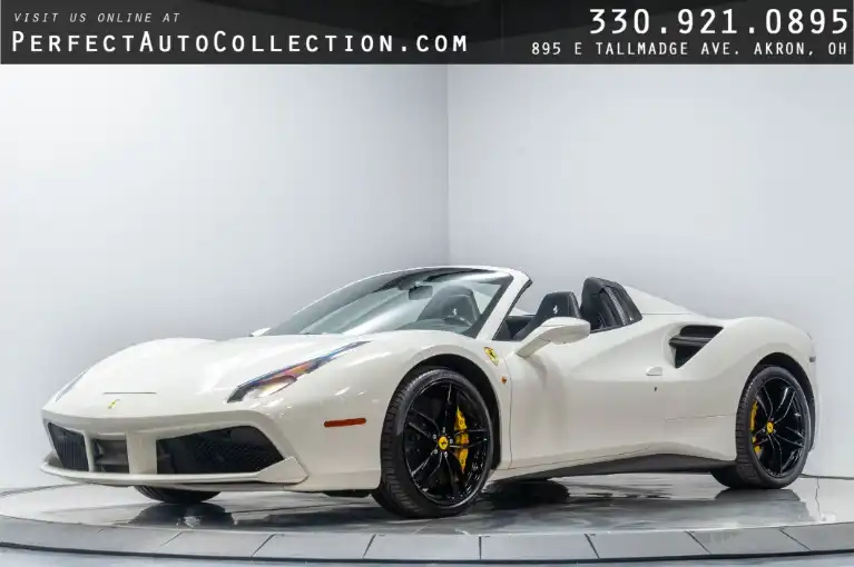 2016 Ferrari 488 Base's photo