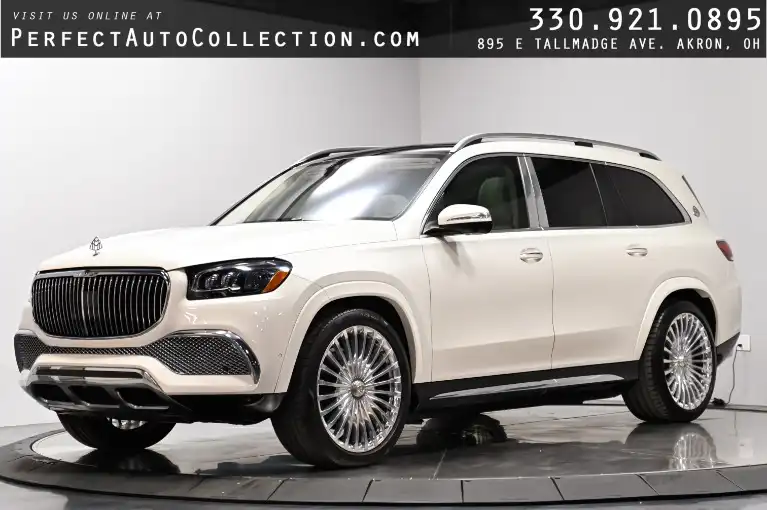 2023 Mercedes-Benz GLS Maybach GLS600's photo
