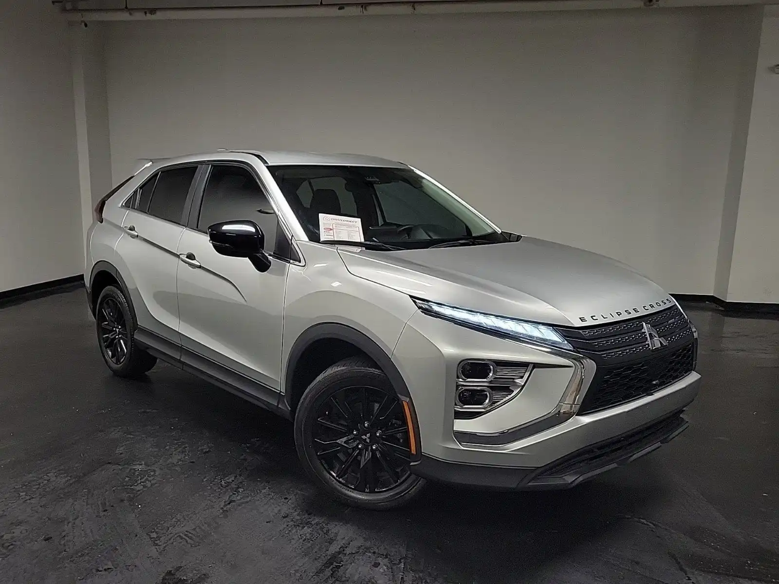 2023 Mitsubishi Eclipse Cross LE S-AWC's photo