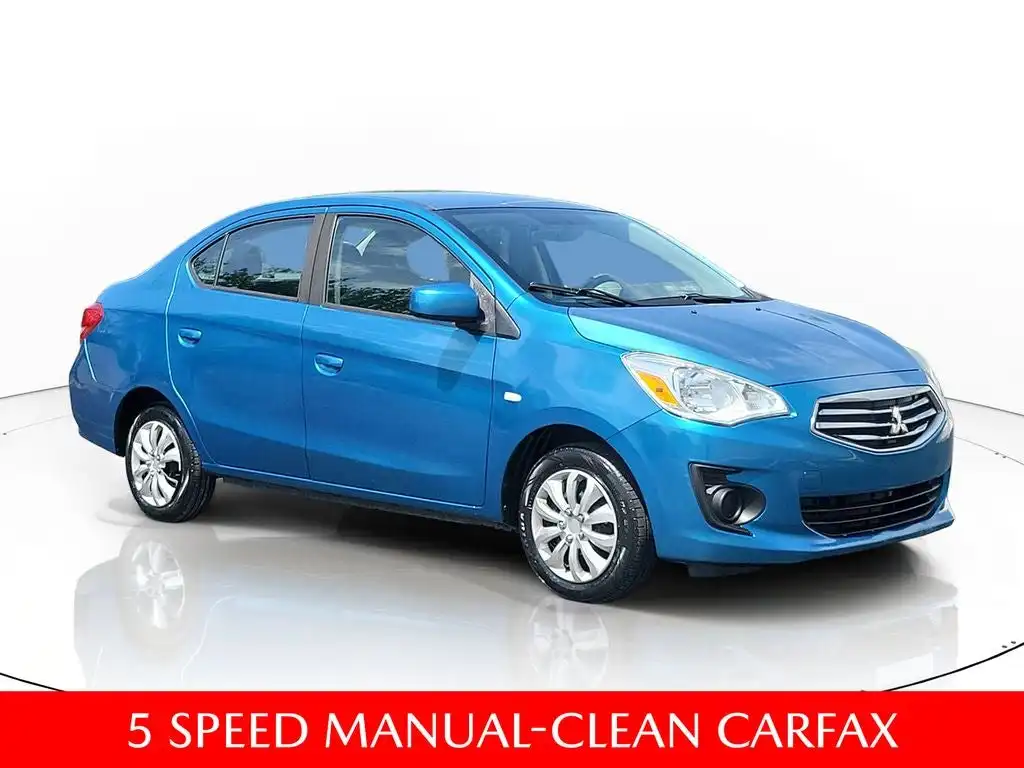 2018 Mitsubishi Mirage ES's photo