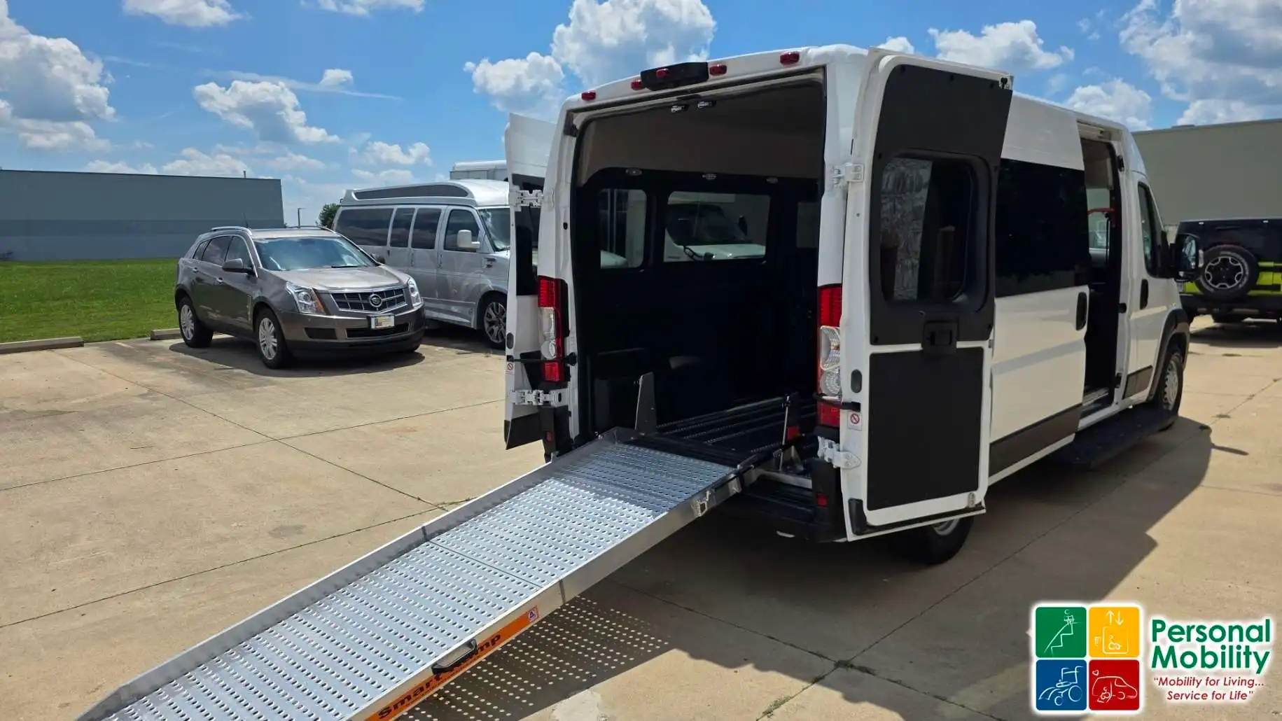 2025 RAM ProMaster 2500 Tradesman without PS 159" WB High Roof's photo