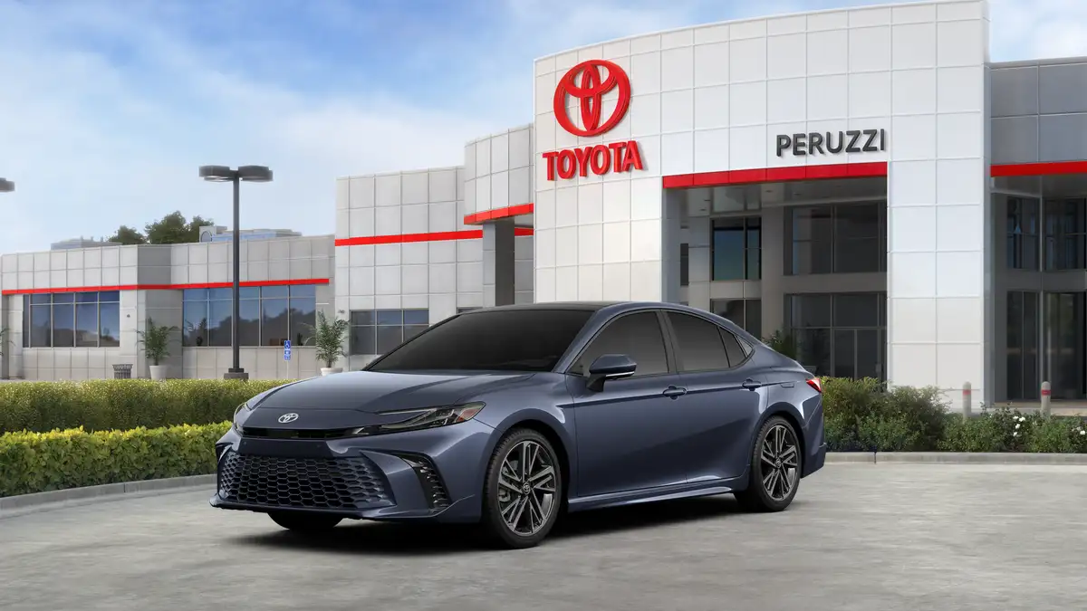 2026 Toyota Camry XSE Hybrid's photo
