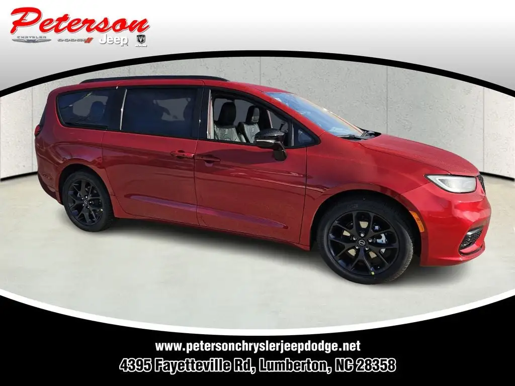 2026 Chrysler Pacifica Select photo 1