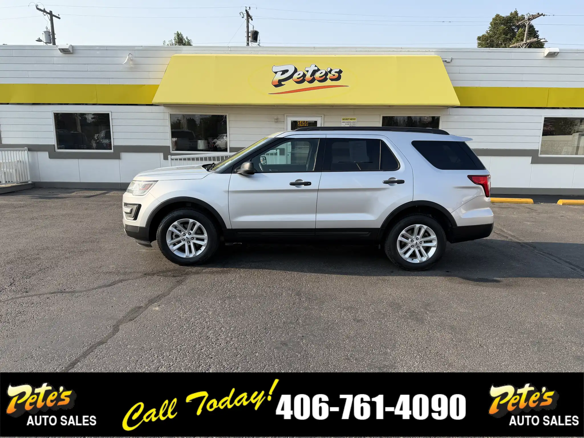 2017 Ford Explorer Base 4WD's photo