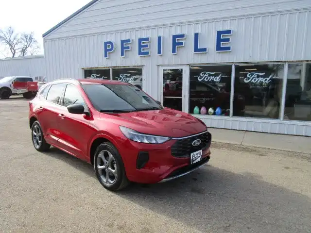 2023 Ford Escape ST-Line AWD's photo