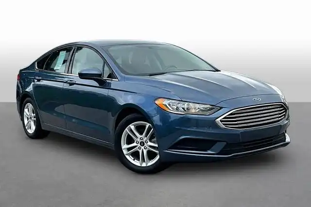 2018 Ford Fusion SE FWD's photo