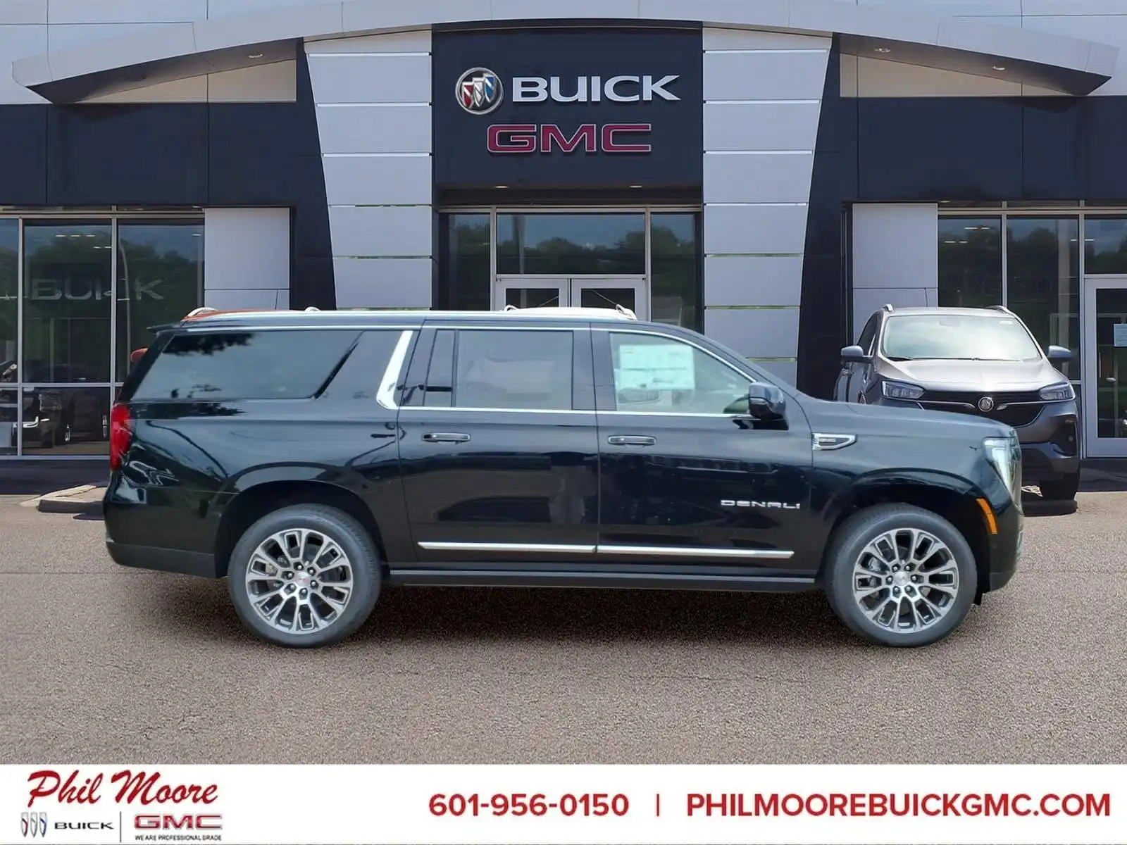 2026 GMC Yukon Denali 2WD's photo