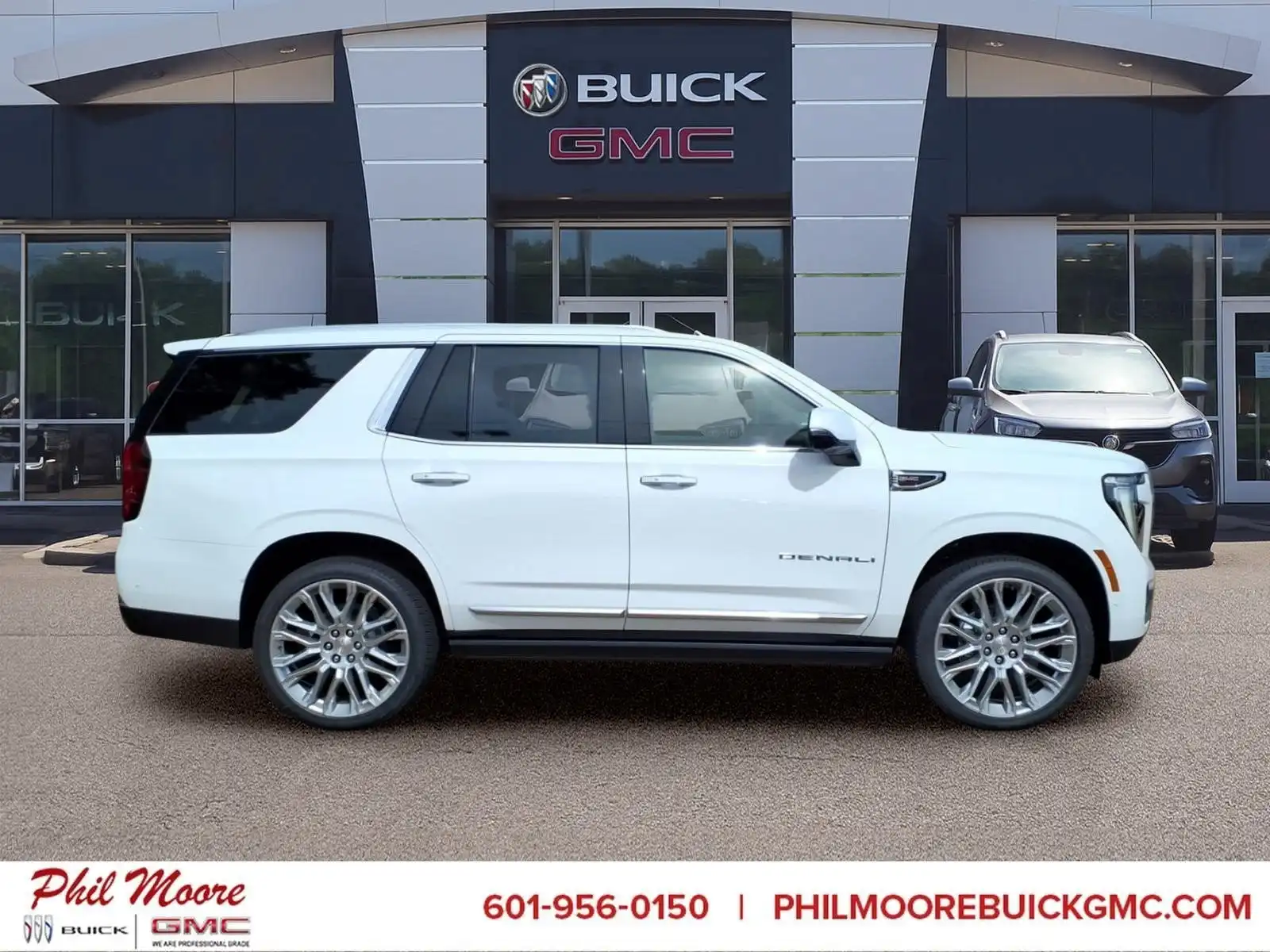 2026 GMC Yukon 4WD Denali's photo