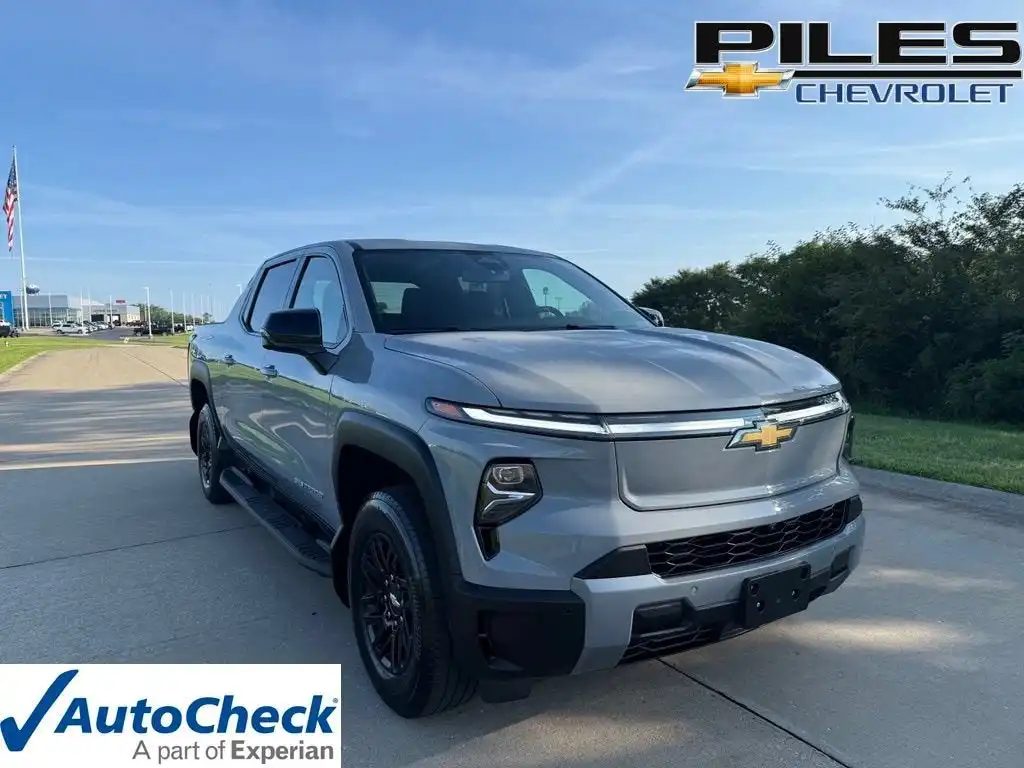 2025 Chevrolet Silverado EV LT Extended Range's photo