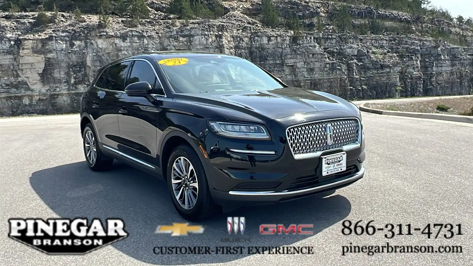 2023 Lincoln Nautilus Reserve AWD's photo