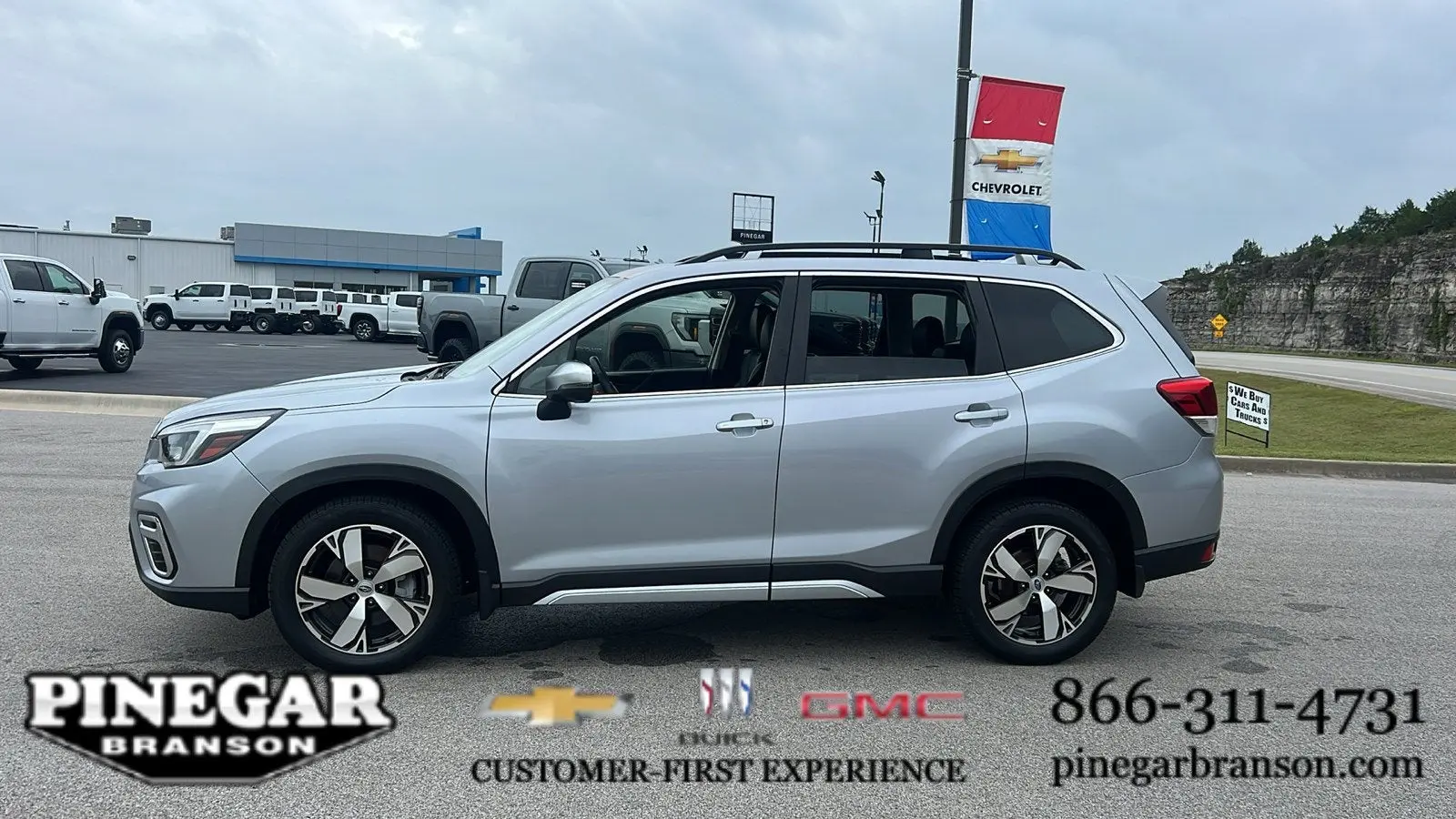 2021 Subaru Forester Touring photo 4