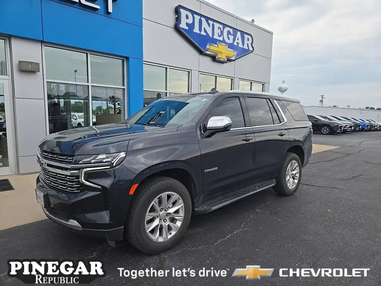 2023 Chevrolet Tahoe 4WD Premier's photo