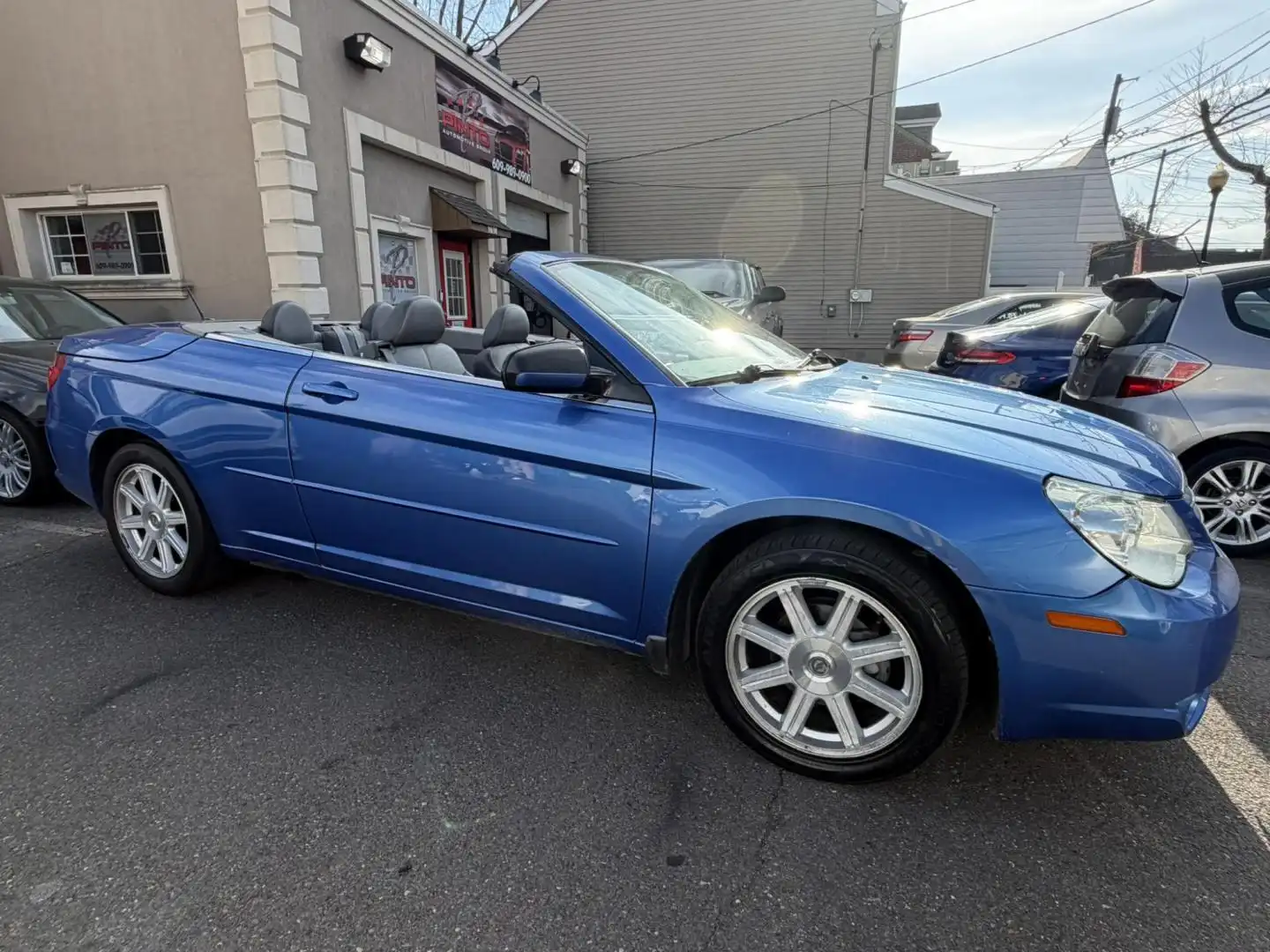 2008 Chrysler Sebring Touring's photo