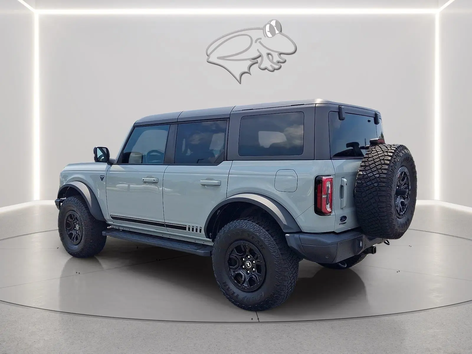 2021 Ford Bronco First Edition Advanced 4x4 photo 4