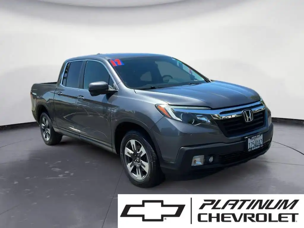 2017 Honda Ridgeline RTL-T AWD's photo