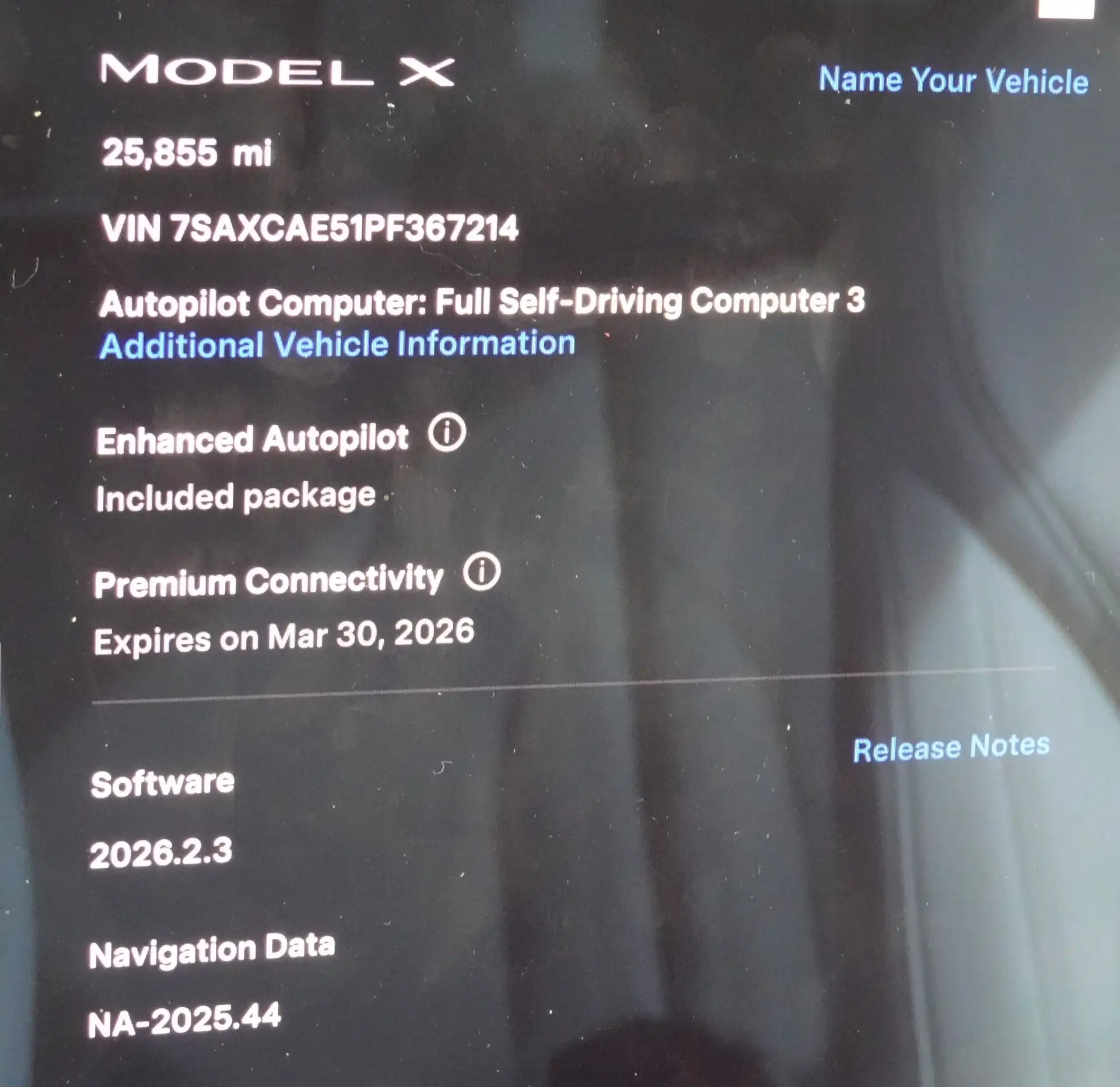 2023 Tesla Model X Long Range's photo