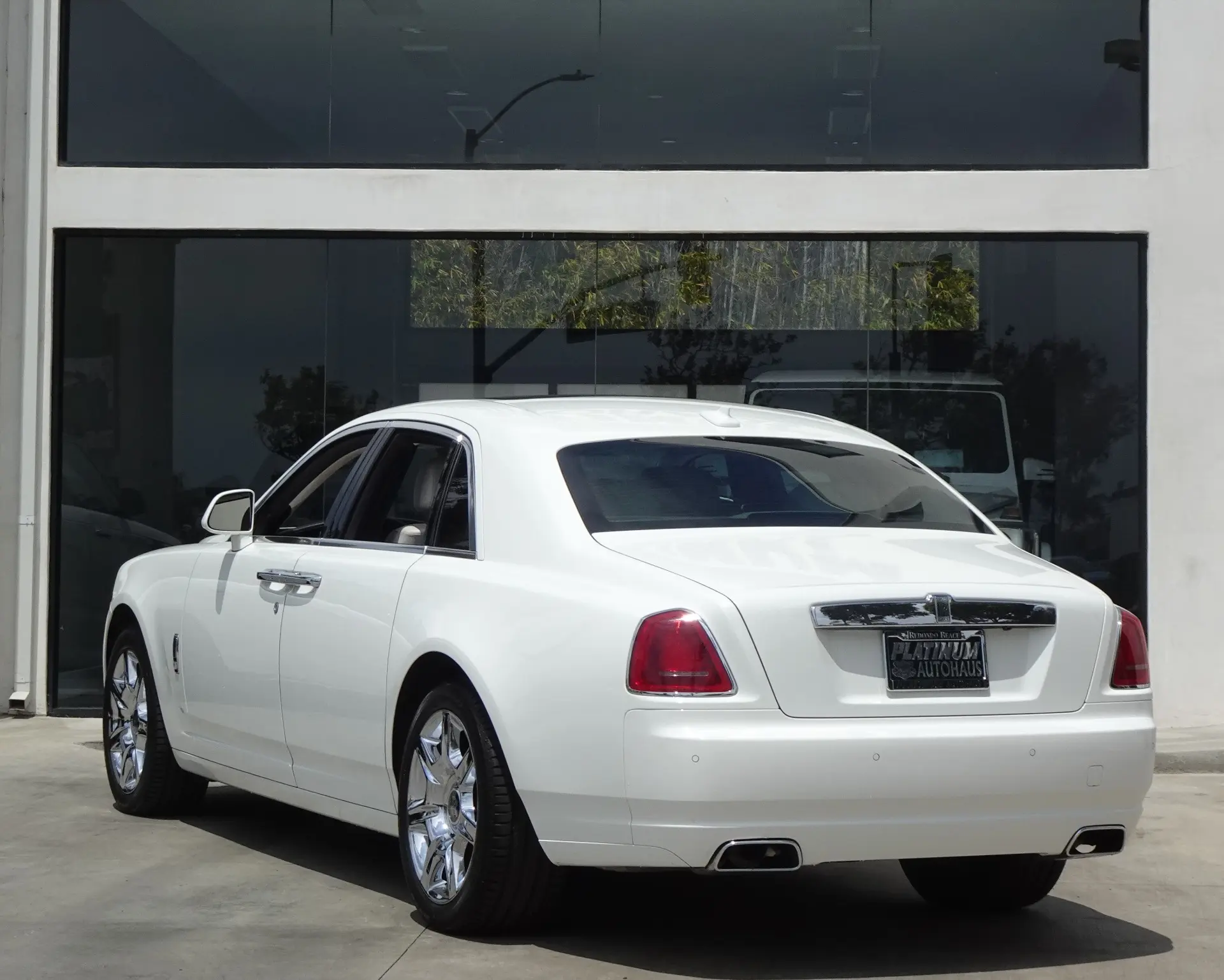 2012 Rolls-Royce Ghost Ghost photo 3