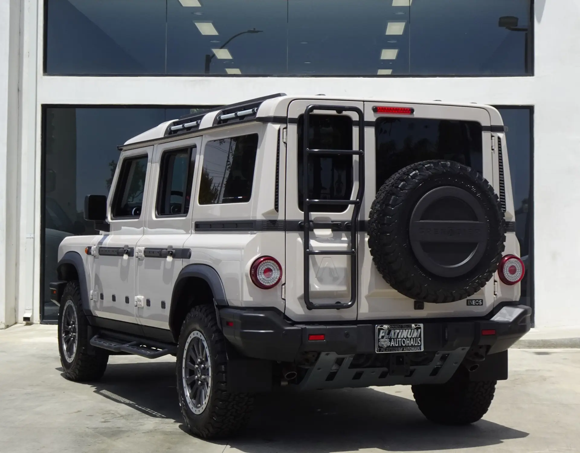 2024 INEOS Grenadier Fieldmaster Edition photo 4