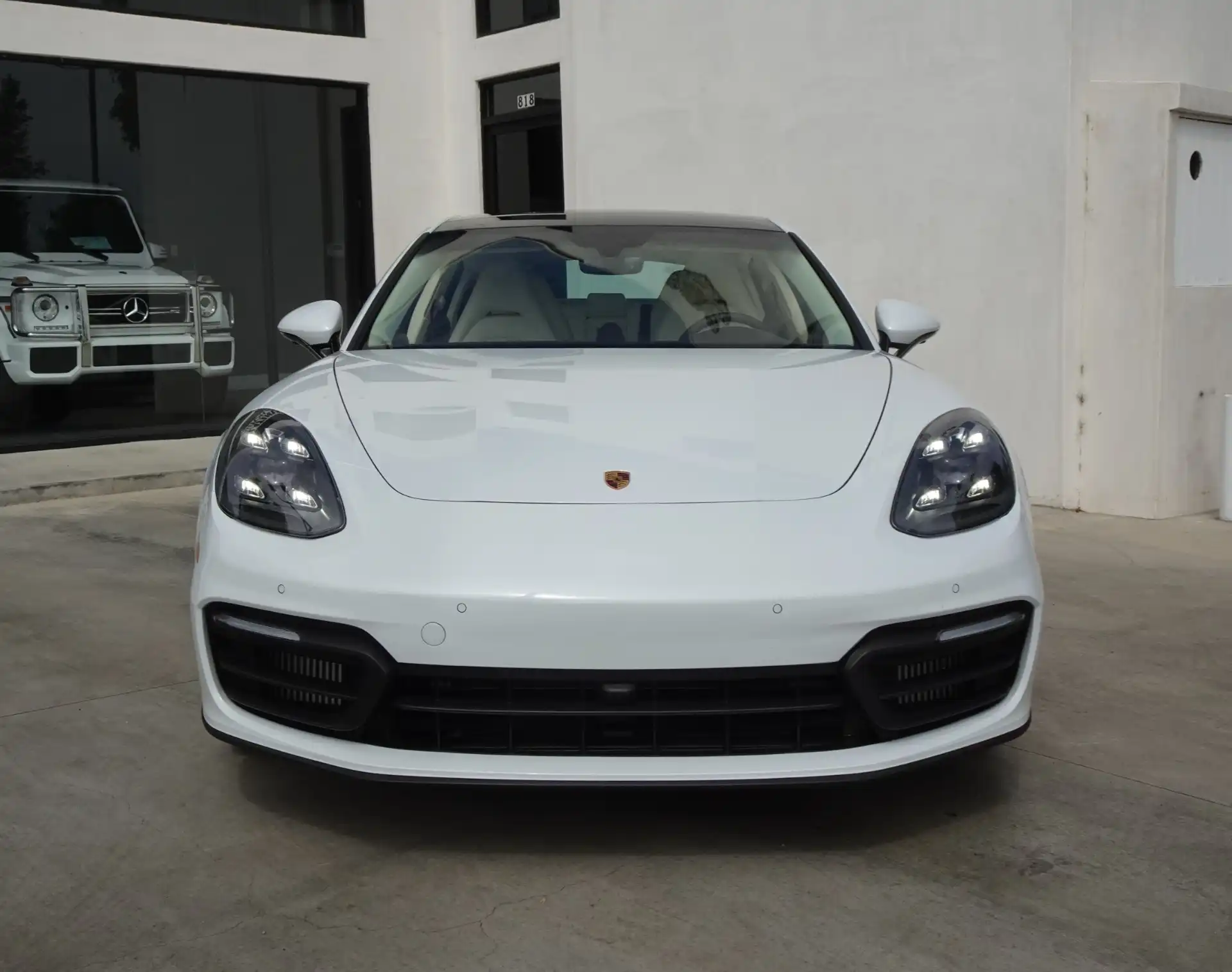 2022 Porsche Panamera 4 Platinum Edition's photo