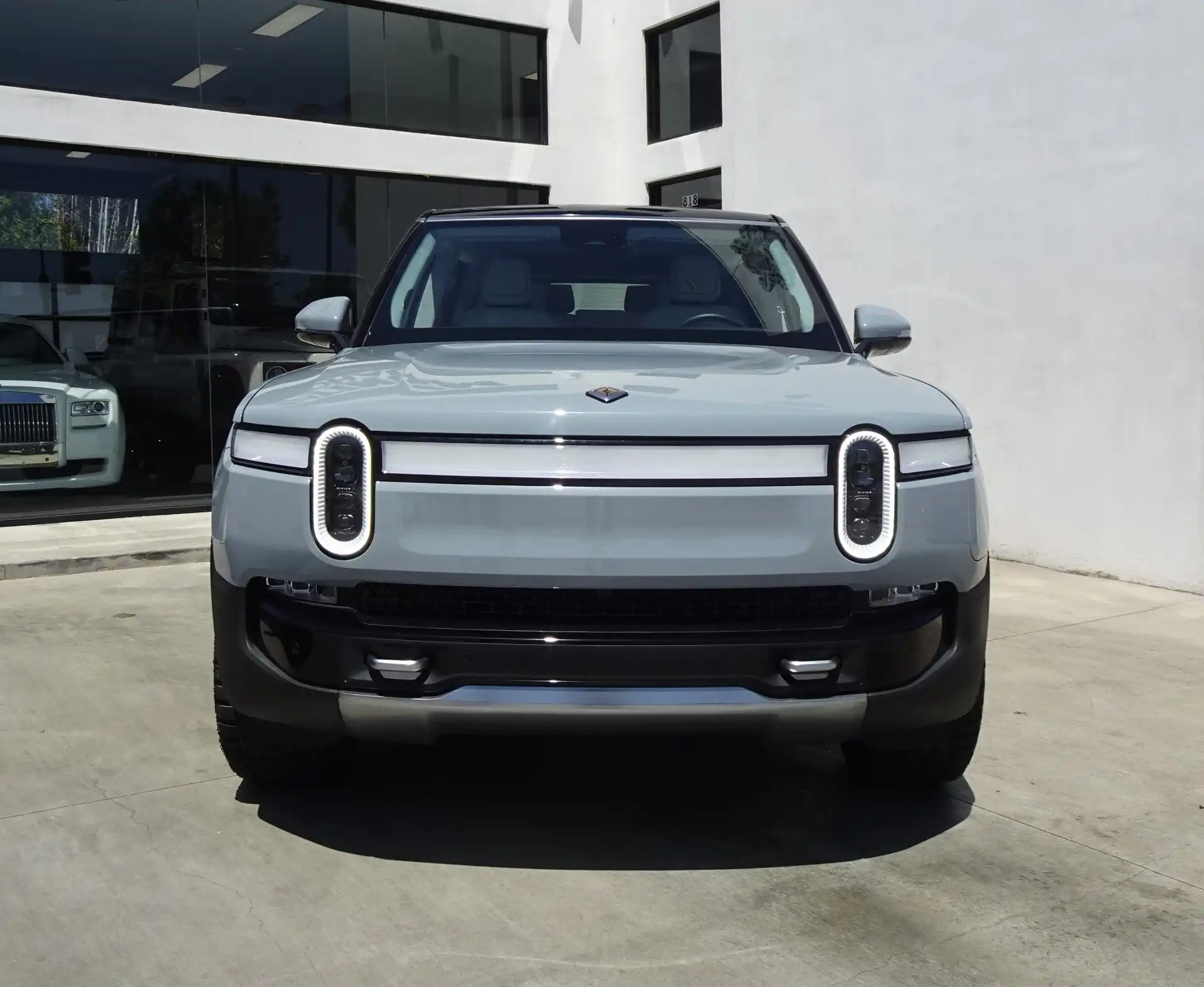 2024 Rivian R1S Adventure Quad-Motor Large Pack's photo