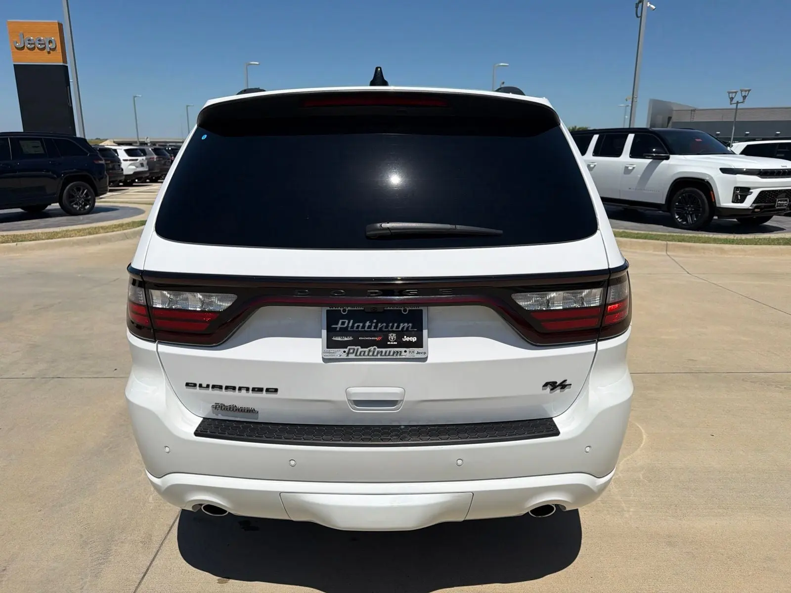 2023 Dodge Durango R/T Plus RWD photo 4