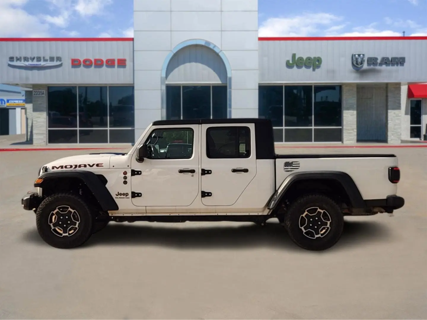 2021 Jeep Gladiator Mojave photo 3