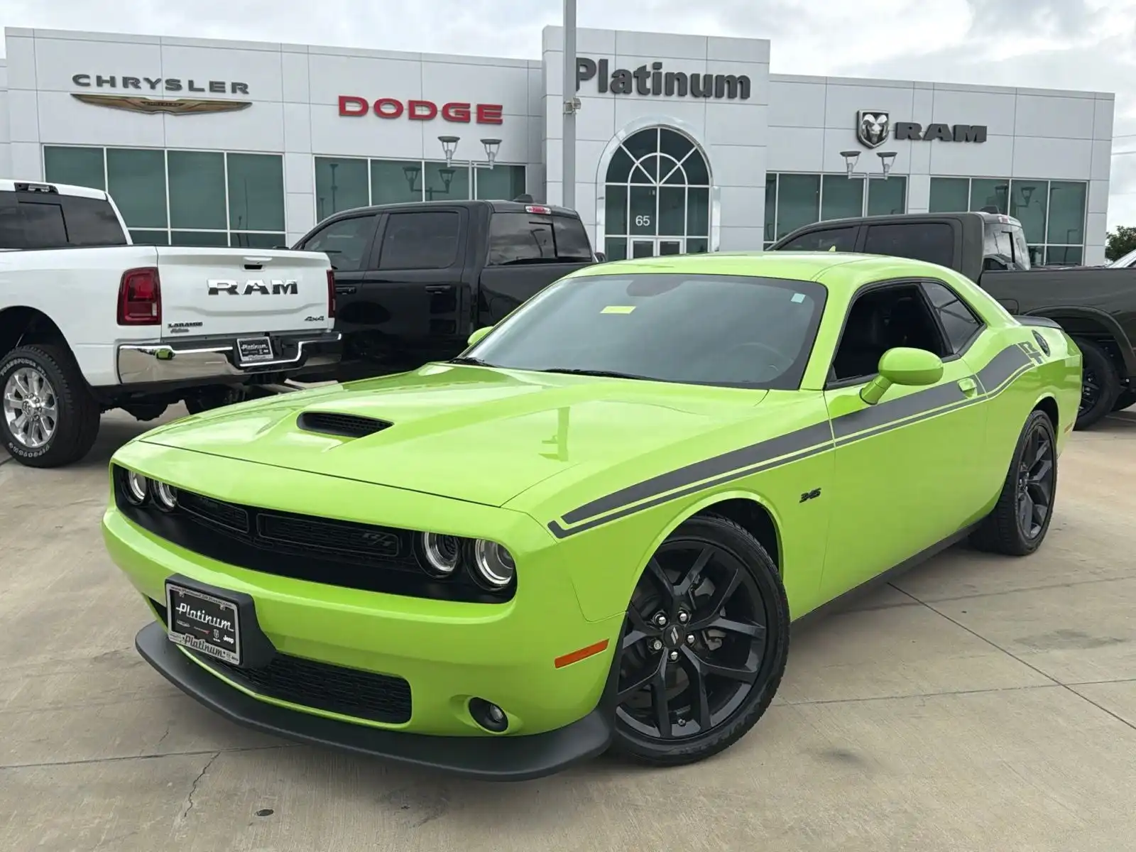 2023 Dodge Challenger R/T's photo