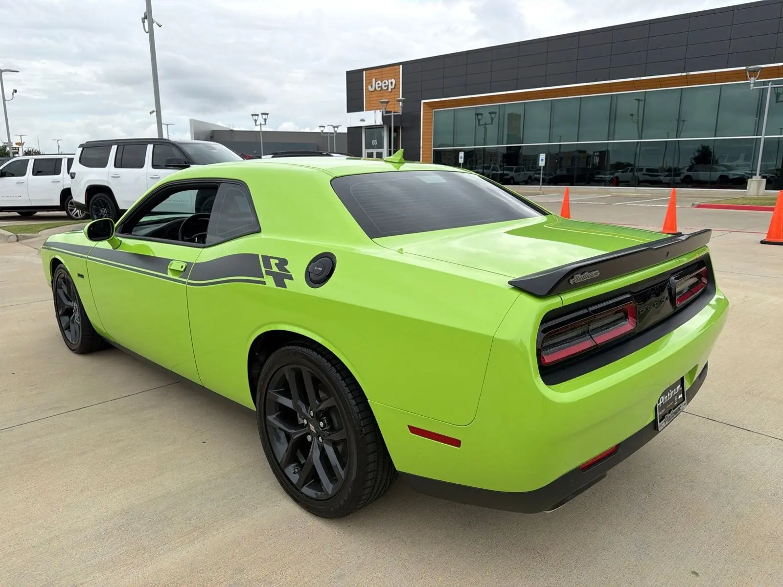 2023 Dodge Challenger R/T photo 3