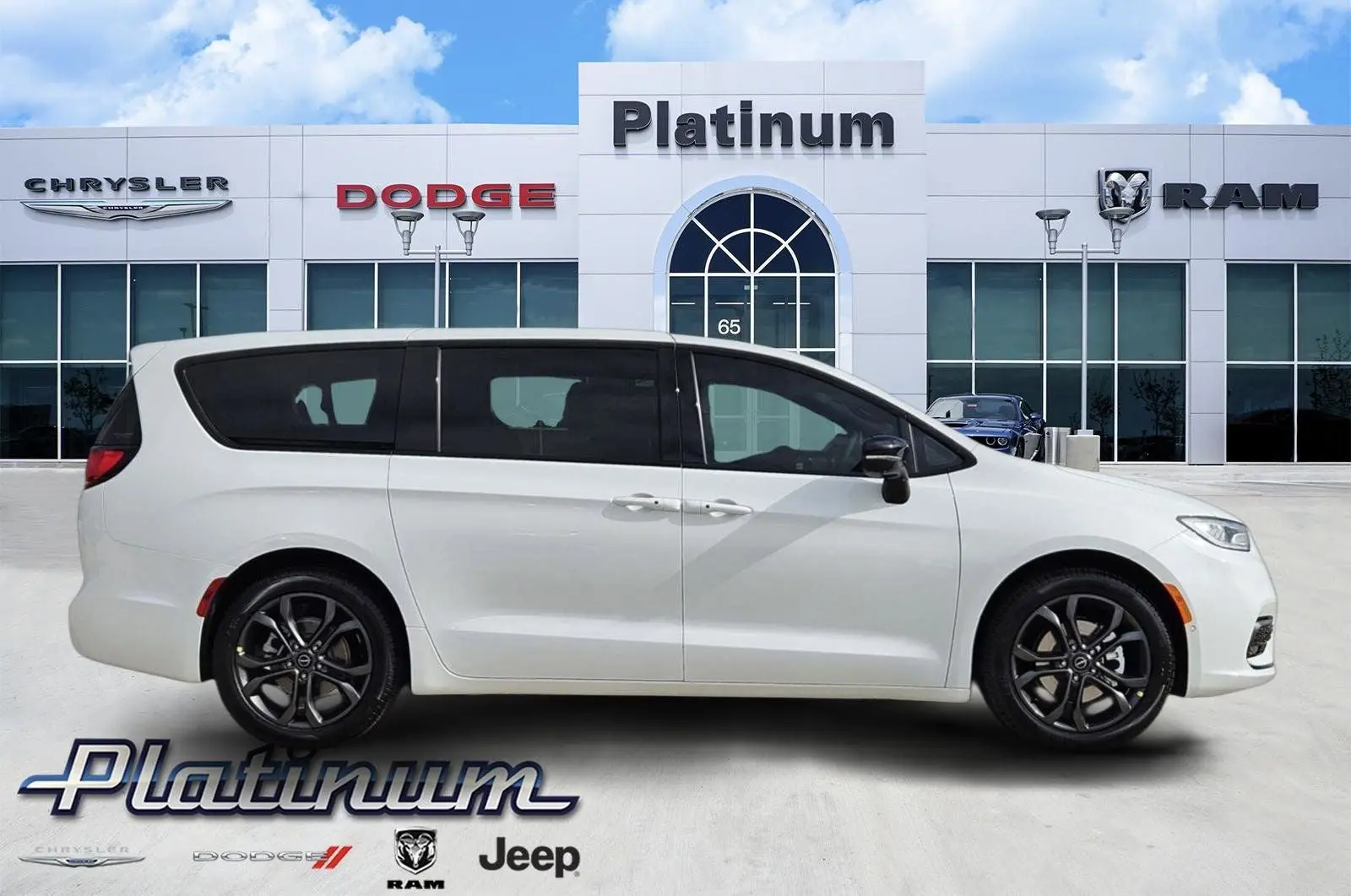 2026 Chrysler Pacifica Select photo 3