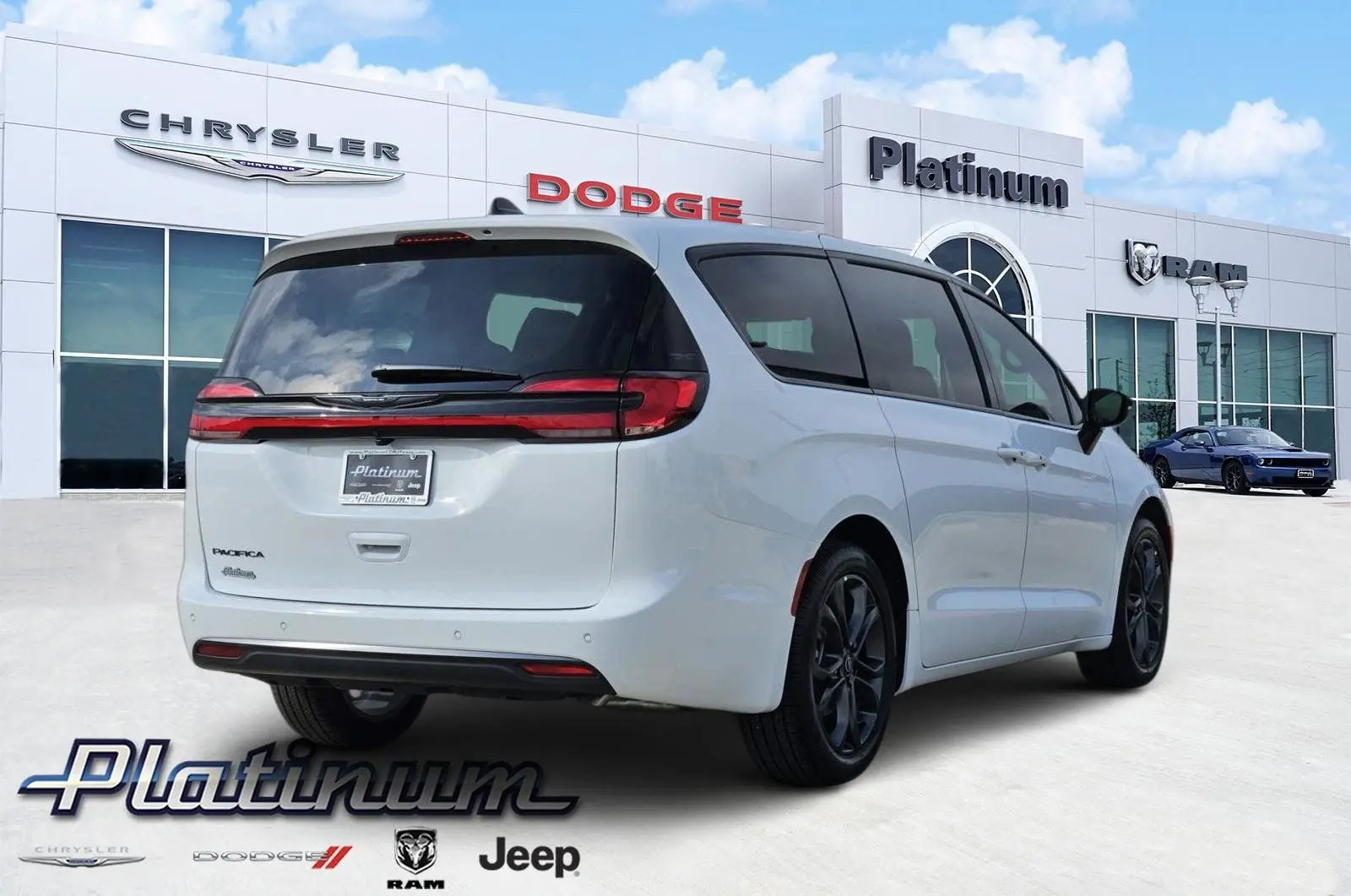 2026 Chrysler Pacifica Select photo 5