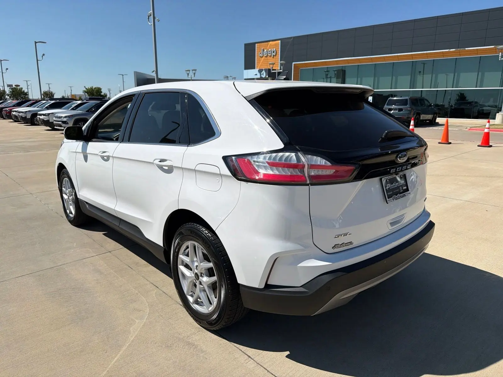 2024 Ford Edge SEL AWD photo 3