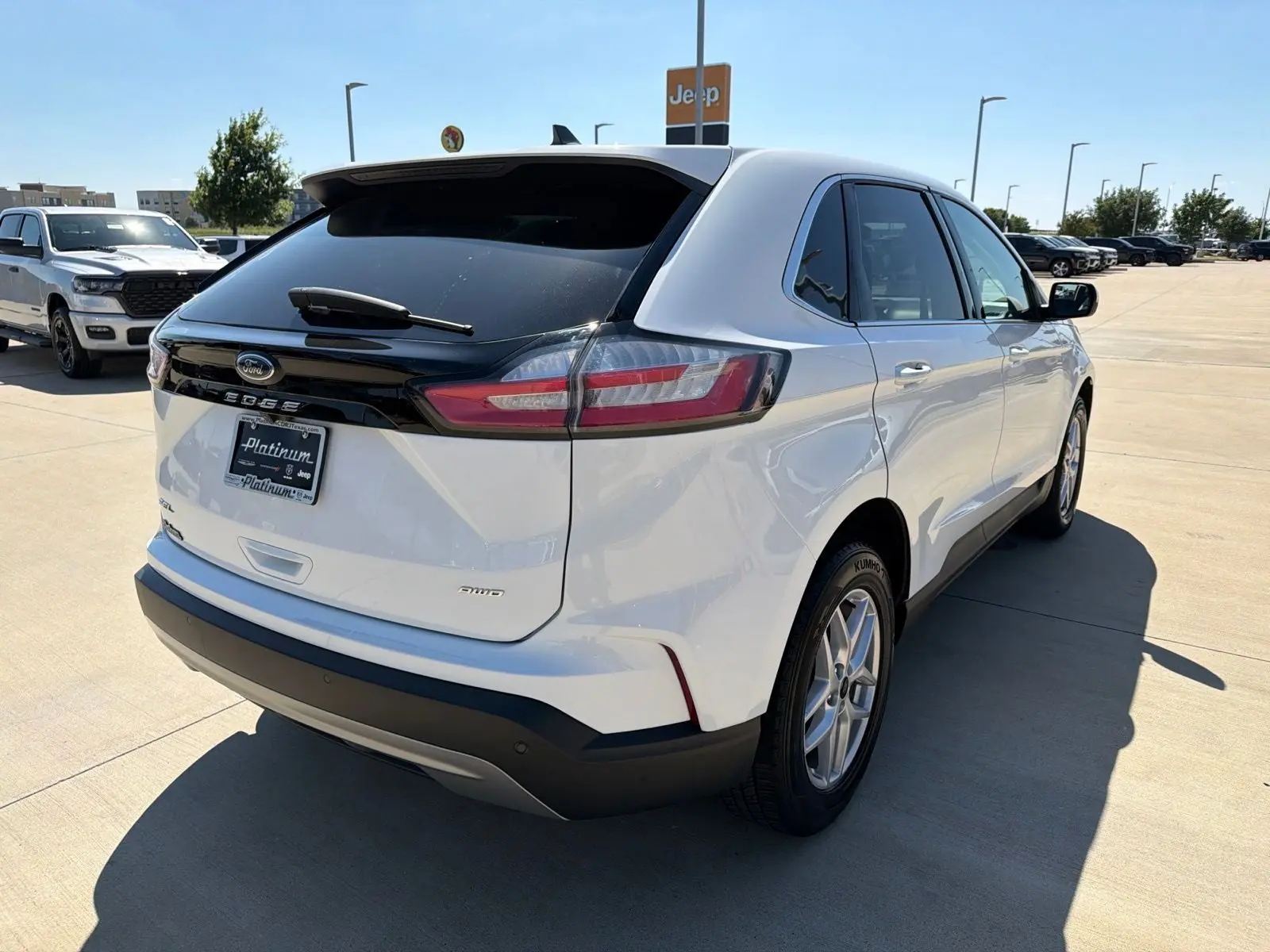 2024 Ford Edge SEL AWD photo 5