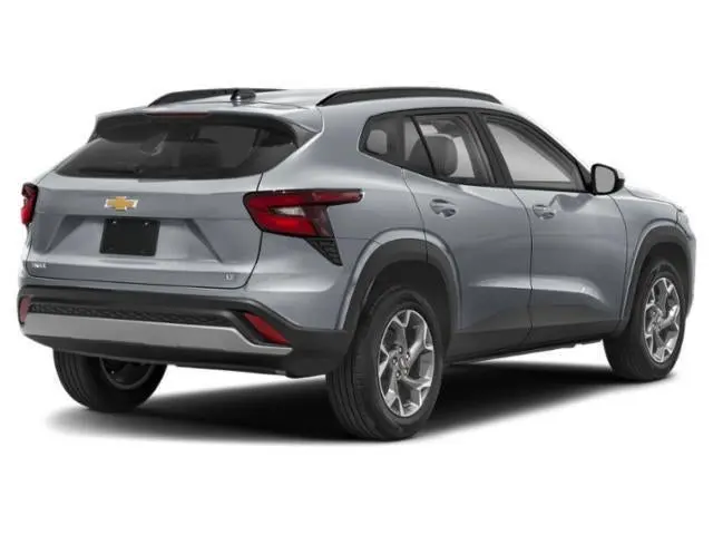 2024 Chevrolet Trax LT photo 3