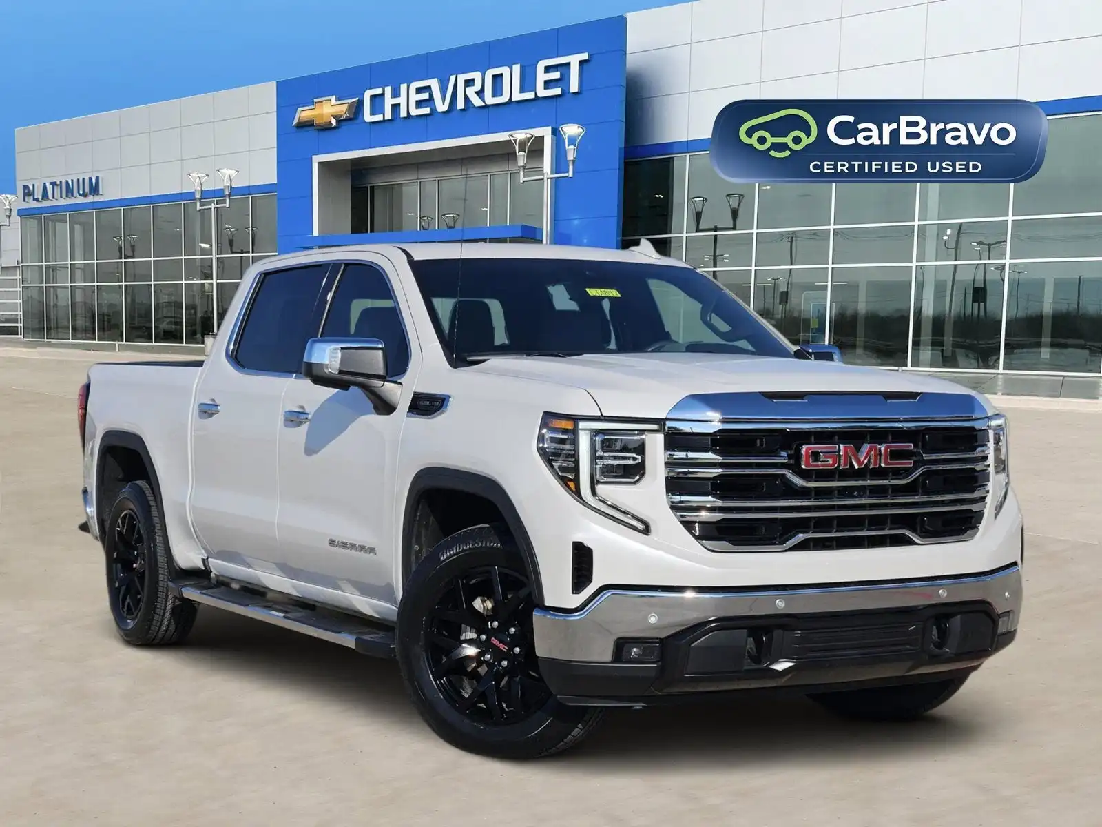 2024 GMC Sierra SLT 2WD Crew Cab Short Box's photo