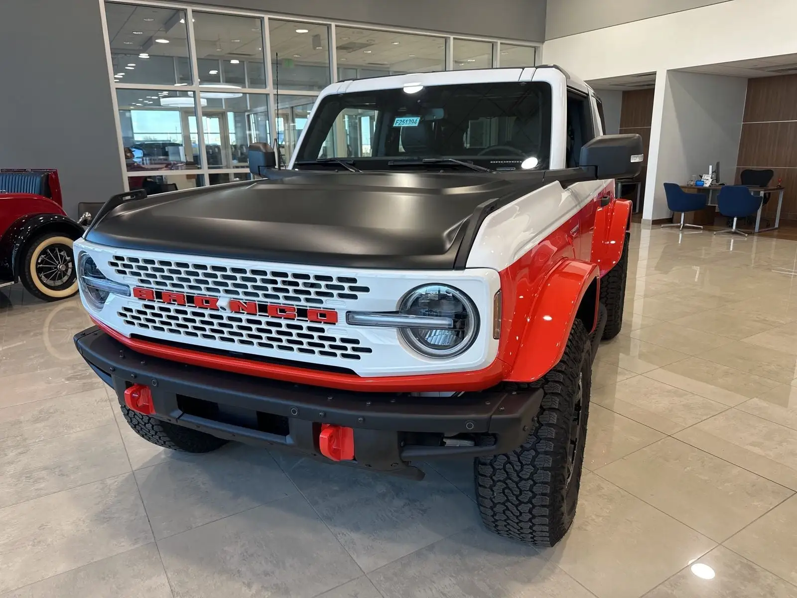 2025 Ford Bronco 4WD Stroppe photo 1