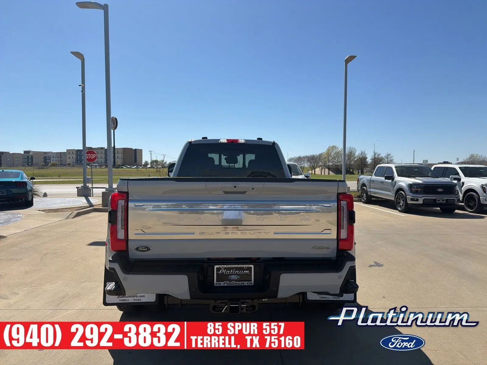 2026 Ford F-450 Platinum 4x4 Crew Cab 8' Box DRW photo 4
