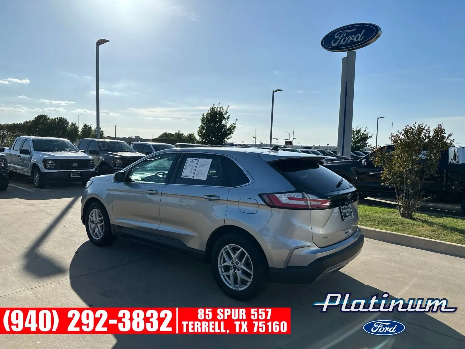 2021 Ford Edge SEL photo 3