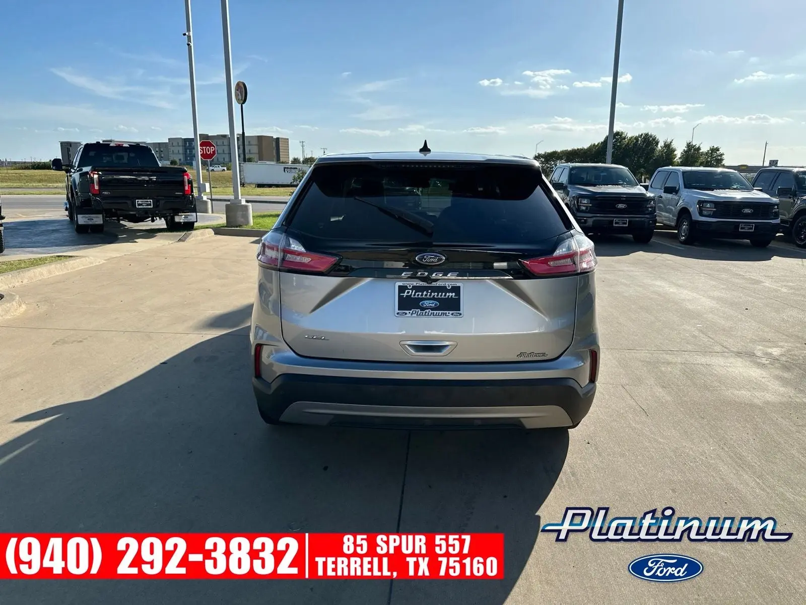 2021 Ford Edge SEL photo 4