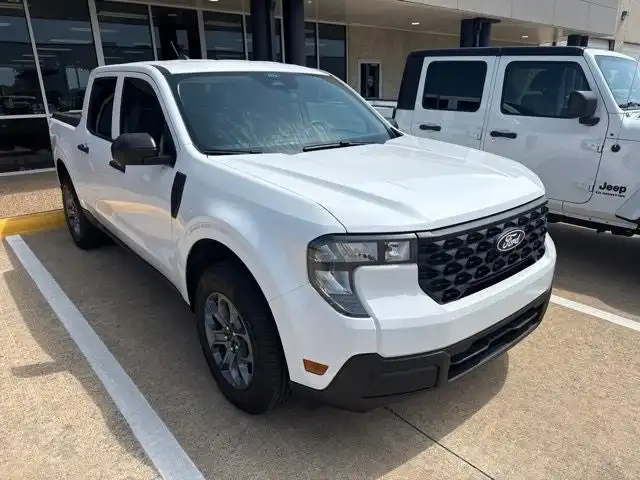 2026 Ford Maverick XL FWD's photo