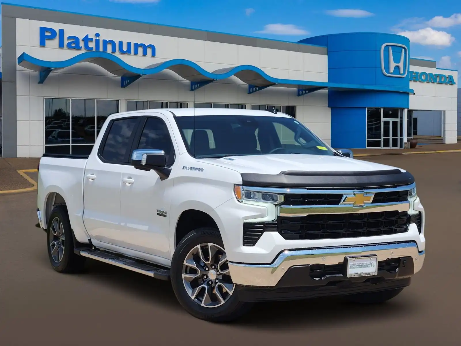 2025 Chevrolet Silverado 1500 LT Crew Cab Standard Box's photo