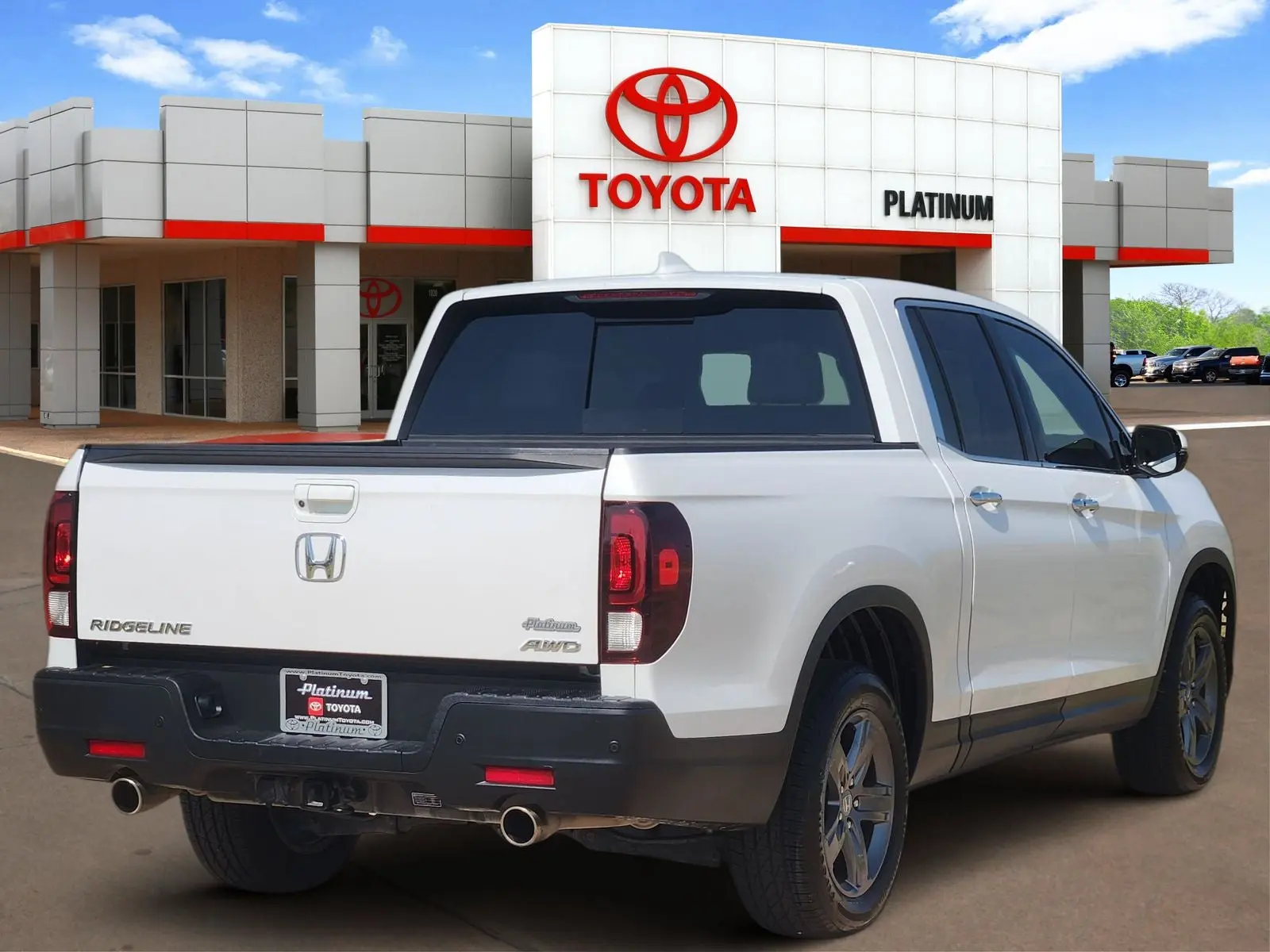 2023 Honda Ridgeline RTL-E AWD photo 4