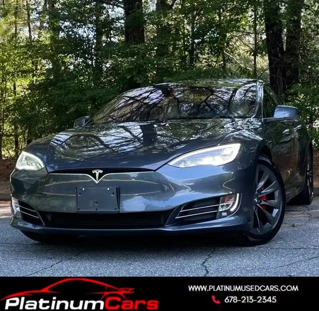 2020 Tesla Model S Performance's photo