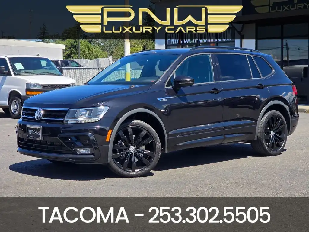 2020 Volkswagen Tiguan 2.0T SE R-Line Black's photo