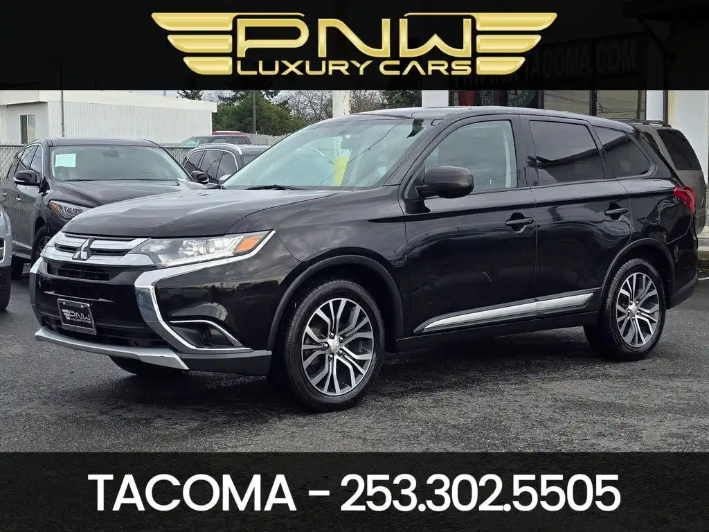 2018 Mitsubishi Outlander ES FWD's photo