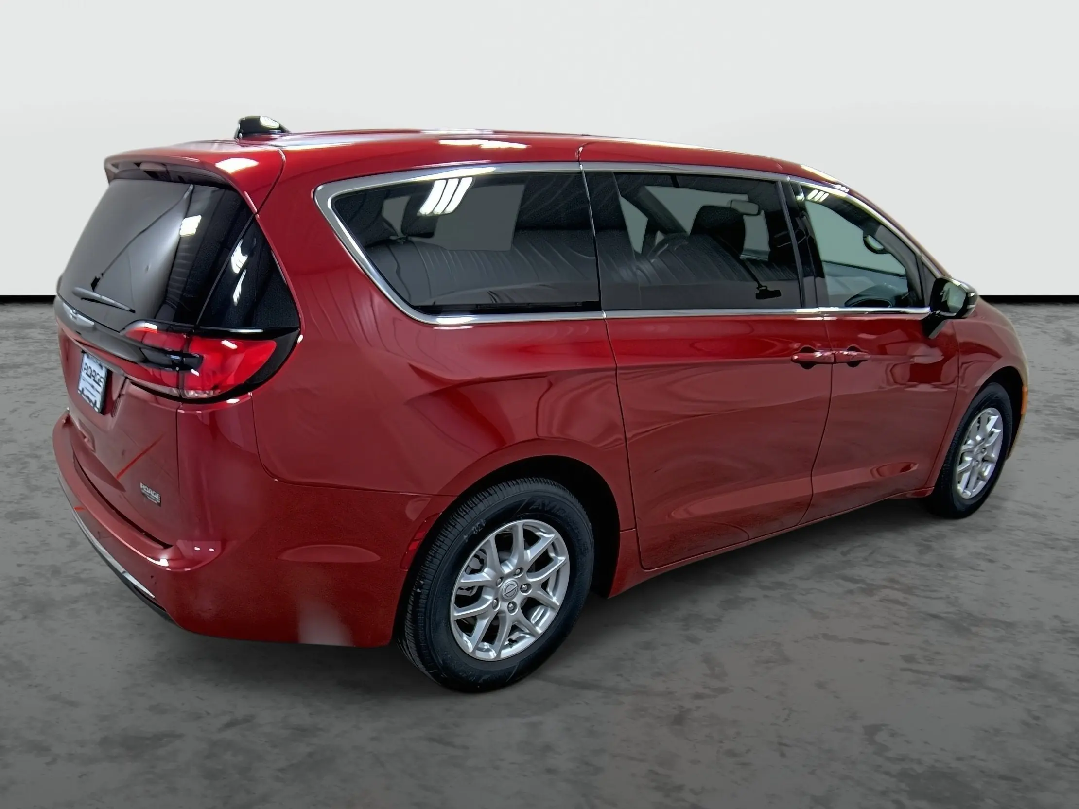 2026 Chrysler Pacifica Select photo 4
