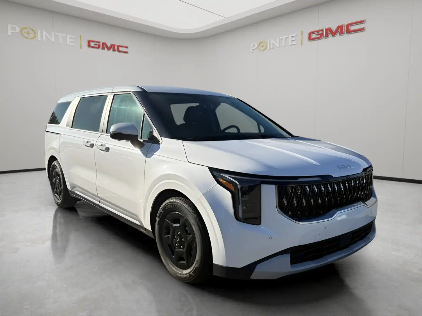 2025 Kia Sedona LXS's photo